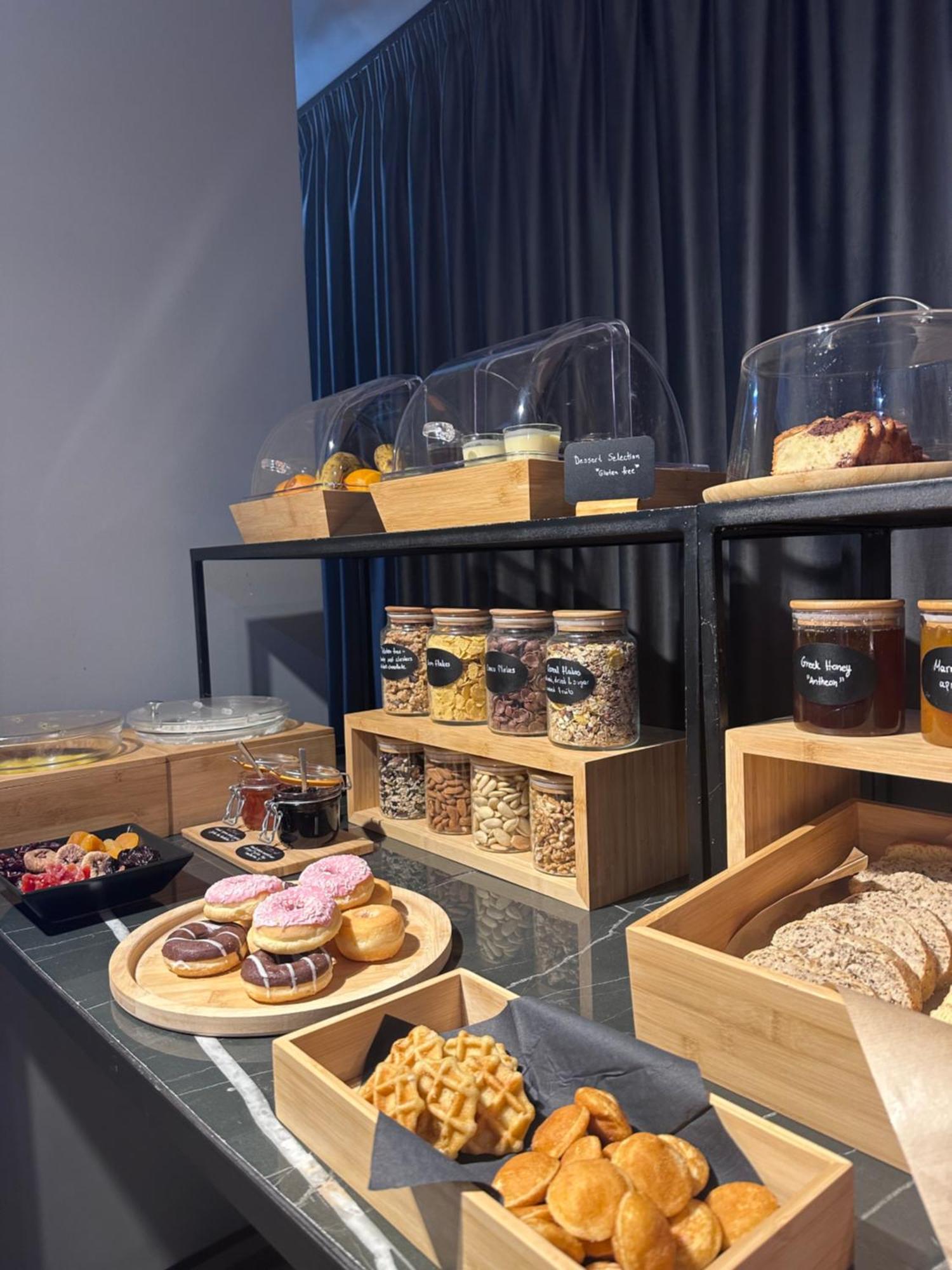 The Duke Boutique Suites Афины Экстерьер фото