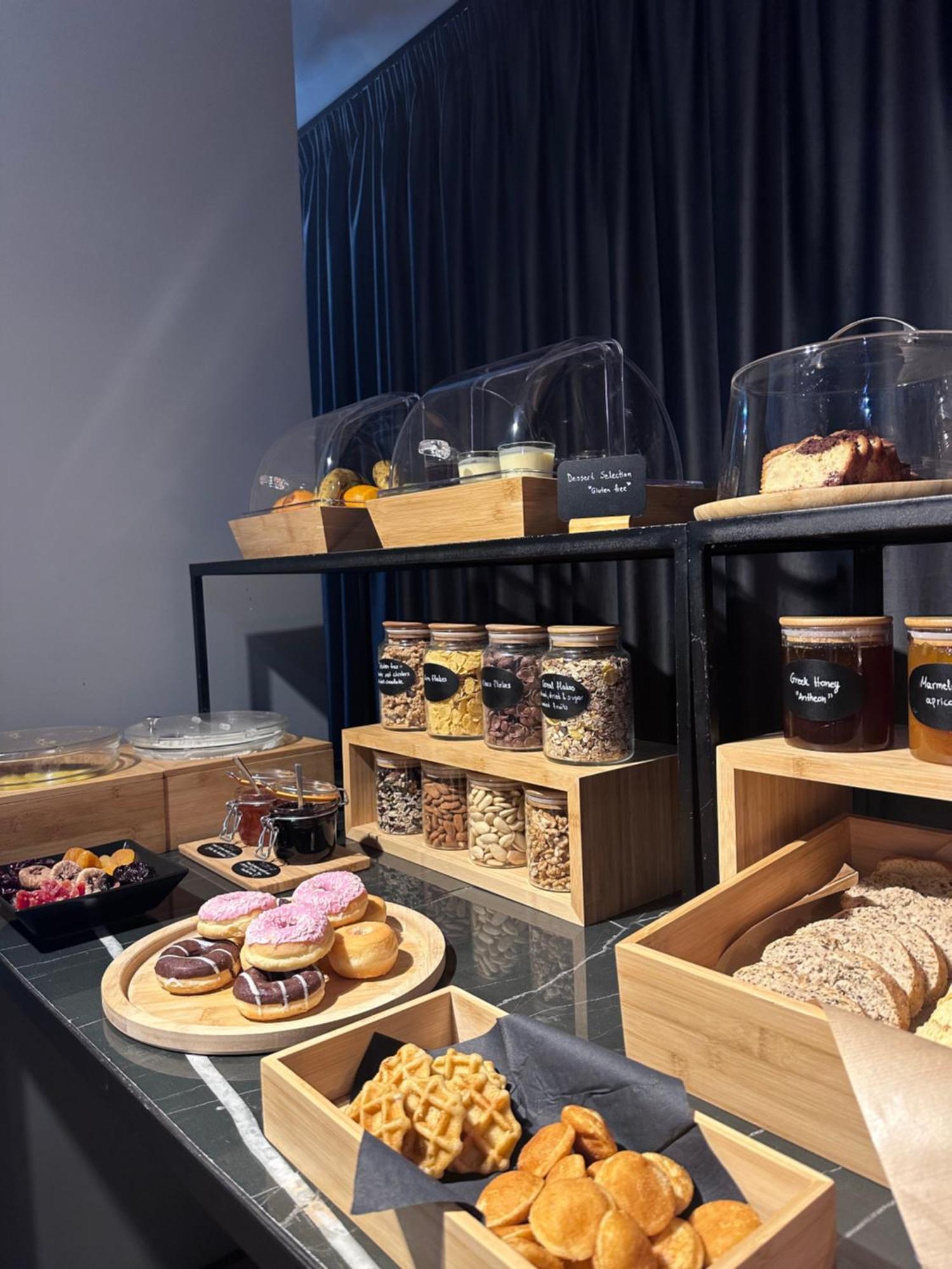 The Duke Boutique Suites Афины Экстерьер фото